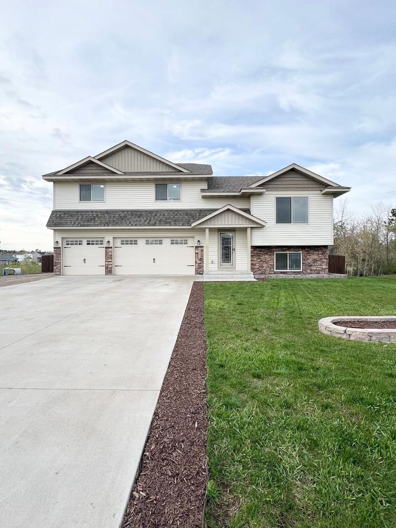 1000 Nelson Ave, Mora, MN 55051