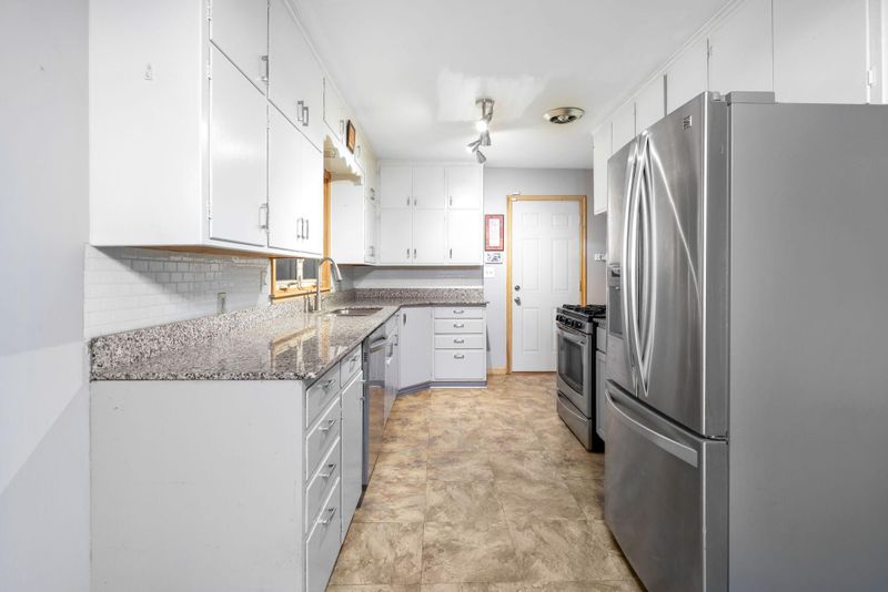 1004 7th St, Farmington, MN 55024