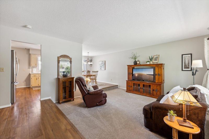 1011 E 94th St, Minneapolis, MN 55420