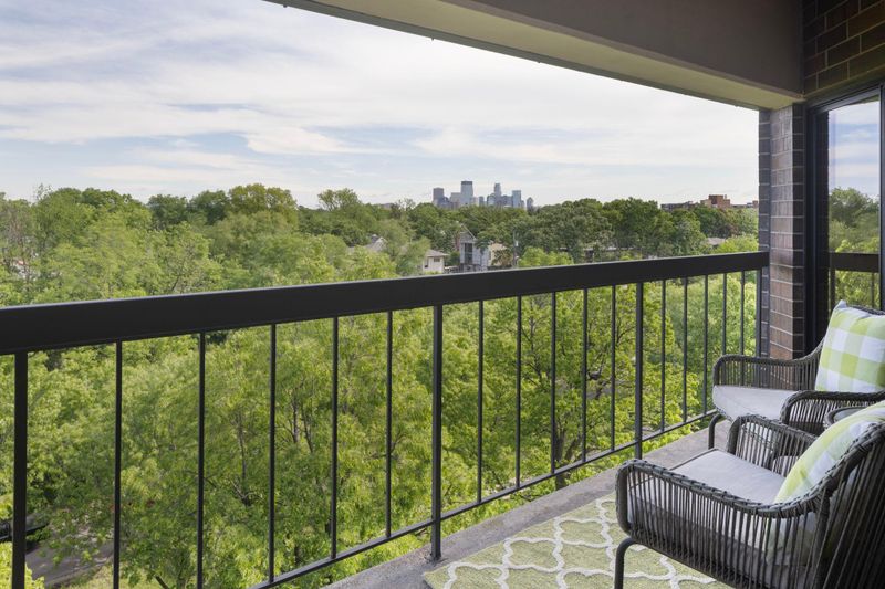2885 Knox Ave S #806, Minneapolis, MN 55408
