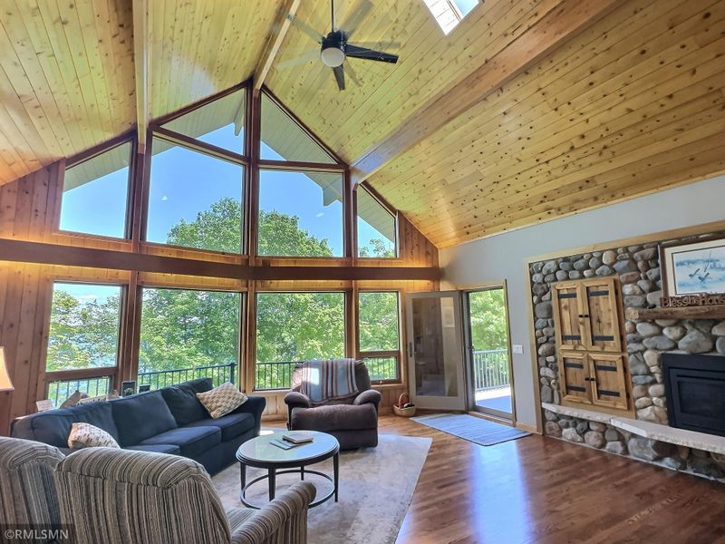 6886 Pilger Ave NW, Annandale, MN 55302
