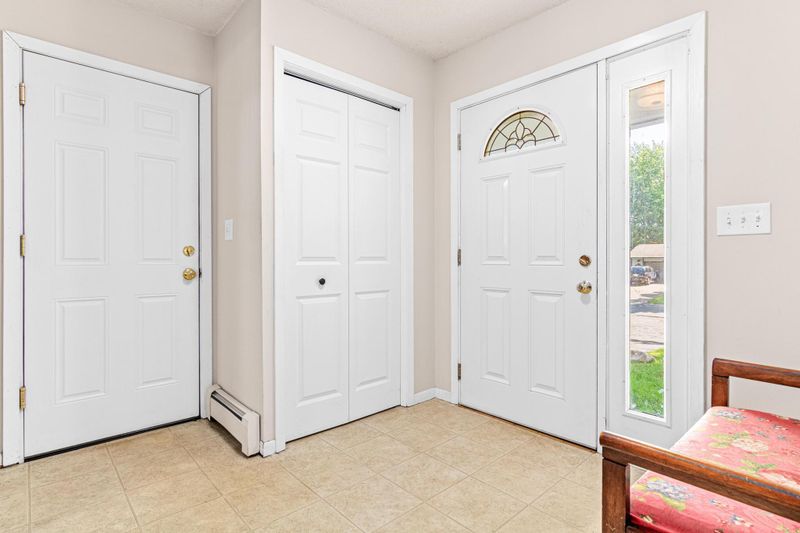 1509 Prairieland Ave, Maple Plain, MN 55359