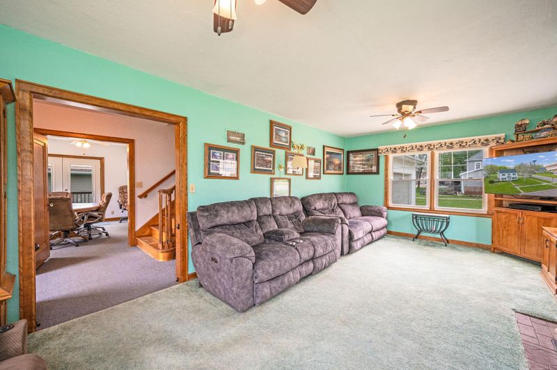 23 N Lake St, Sherburn, MN 56171