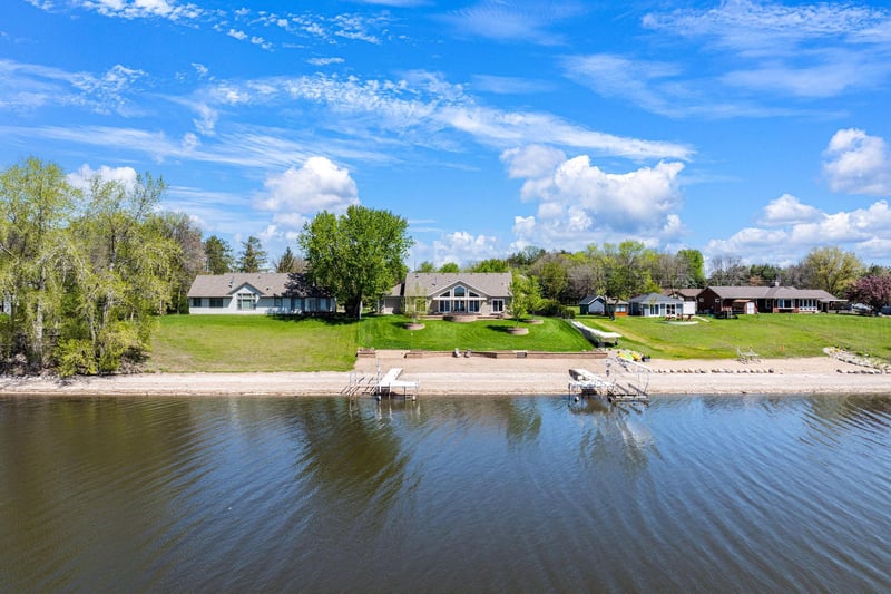 6492 296th St E, Cannon Falls, MN 55009