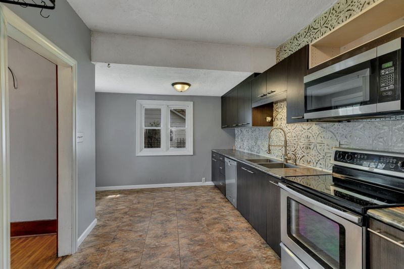 319 24th Ave N, Saint Cloud, MN 56303
