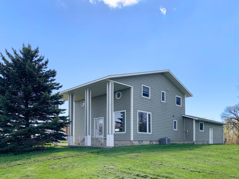 19277 850th Ave, Sacred Heart, MN 56285