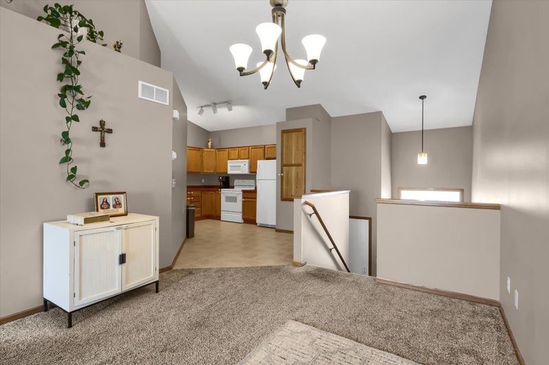 12292 Ash Dr, Rogers, MN 55374