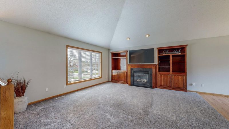 4427 Arcon Ln NW, Rochester, MN 55901