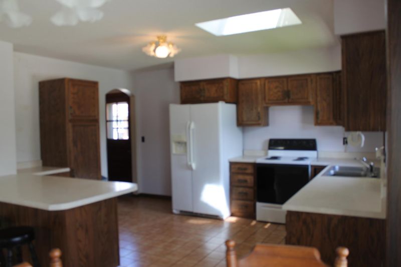 957 Mcmillan St, Worthington, MN 56187