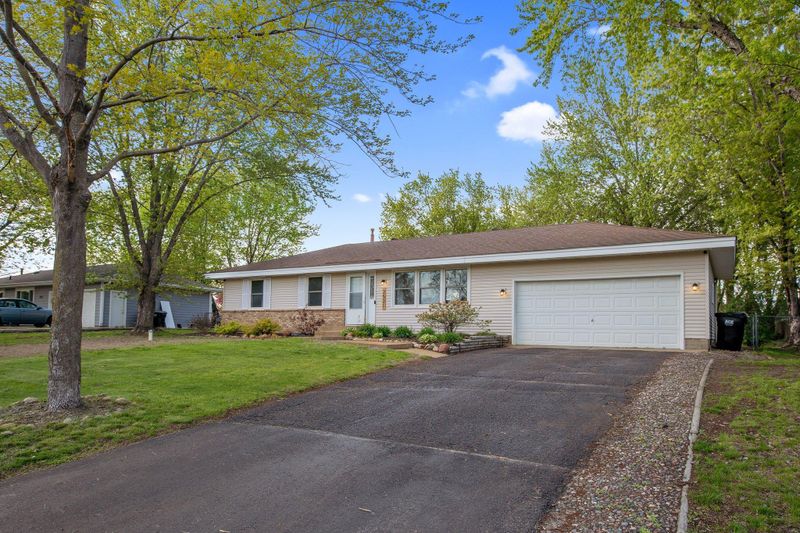 2521 152nd Ln NE, Ham Lake, MN 55304
