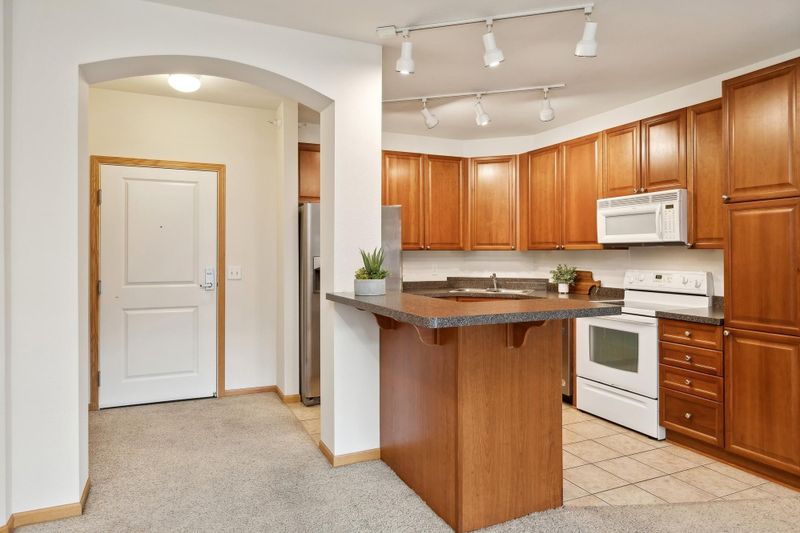 1800 Graham Ave #227, Saint Paul, MN 55116