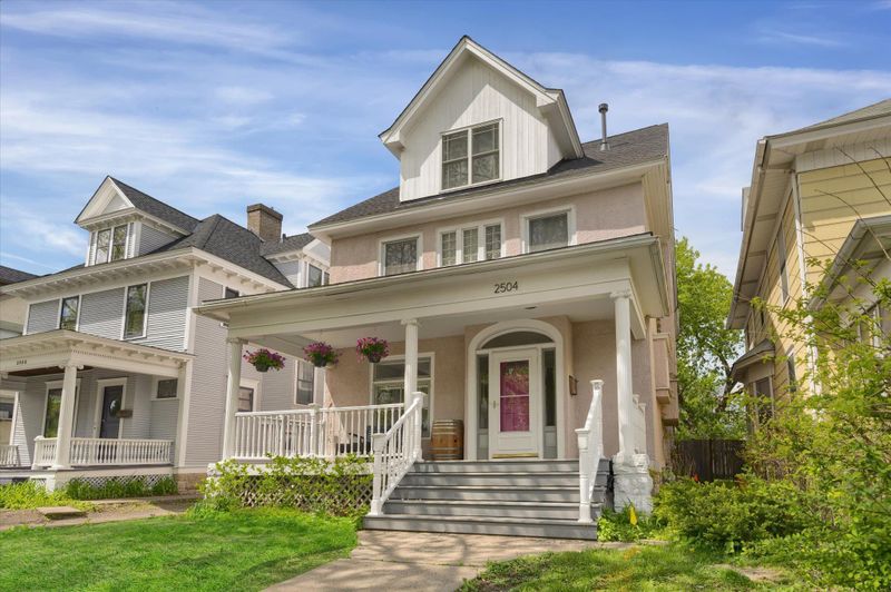 2504 Garfield Ave S, Minneapolis, MN 55405