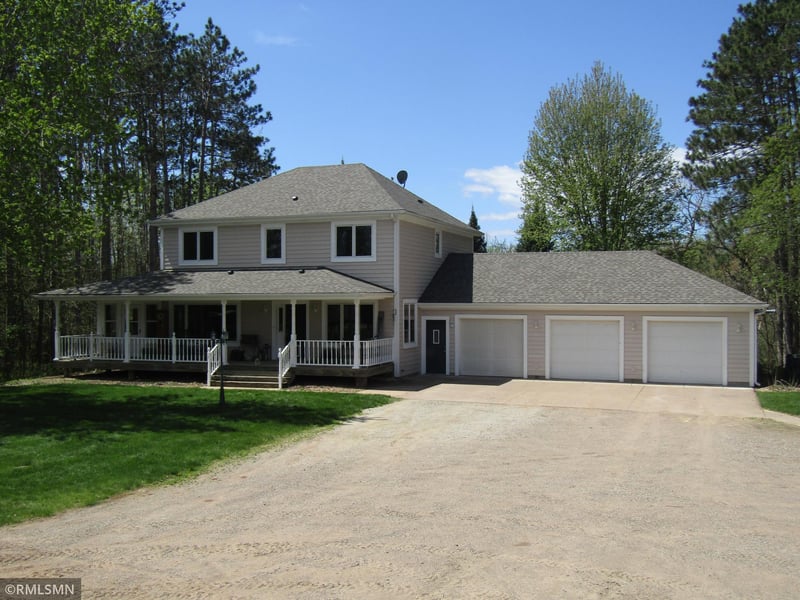 49498 River Rd, Rush City, MN 55069