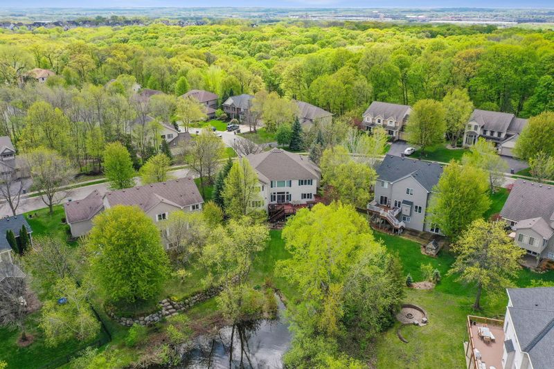 9695 Laforet Dr, Eden Prairie, MN 55347