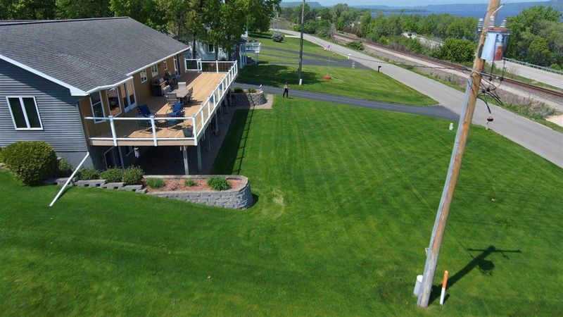 32137 Lakeview Dr, Lake City, MN 55041