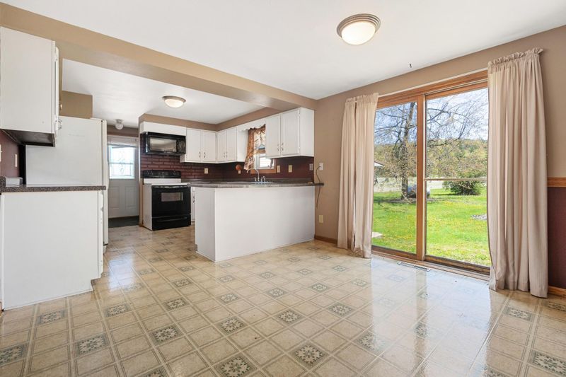 E2264 570th Ave, Menomonie, WI 54751