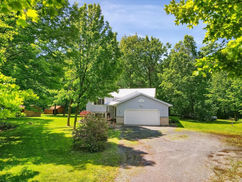 18767 Saint Croix Trl, Shafer, MN 55074