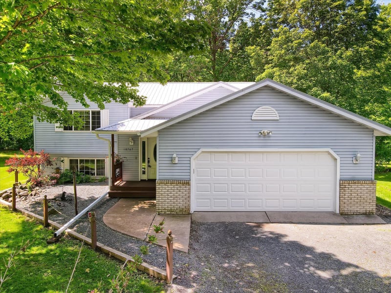 18767 Saint Croix Trl, Shafer, MN 55074