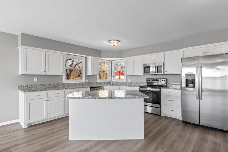 1095 Belview Rd, Clearwater, MN 55382