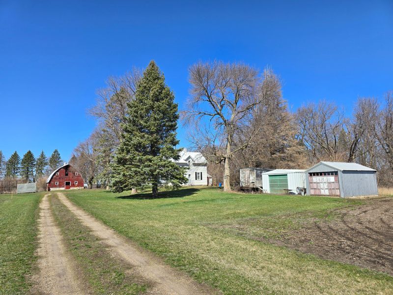 60625 520th St, Cairo Twp, MN 55332
