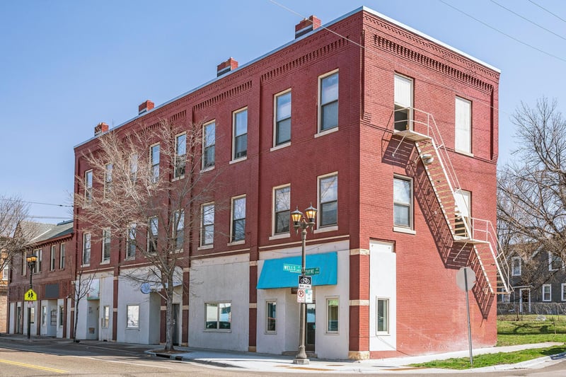 882 Payne Ave, Saint Paul, MN 55130