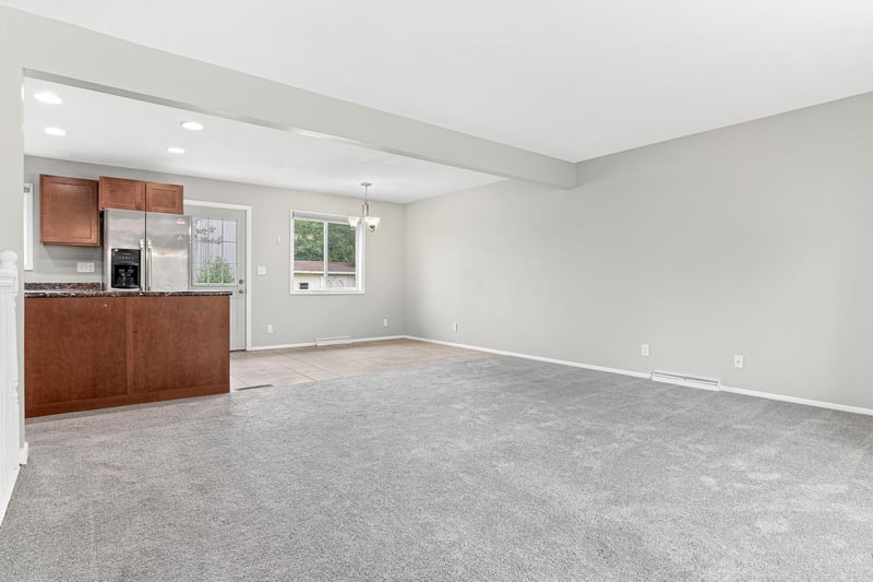3511 English St, Vadnais Heights, MN 55110