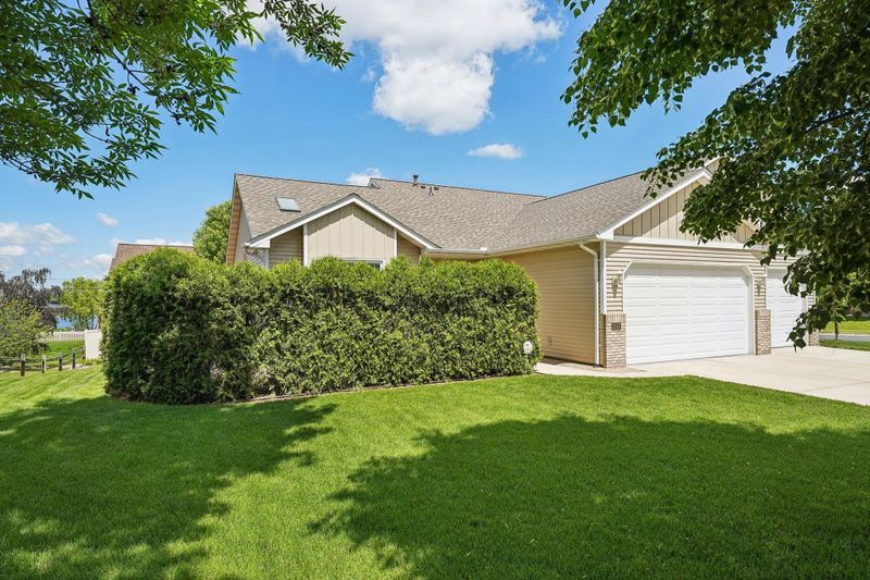 1223 Lakeview Pw, Buffalo, MN 55313