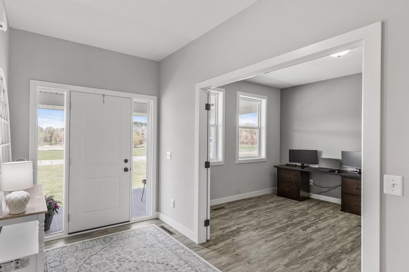 1902 299th Trl NW, Isanti, MN 55040