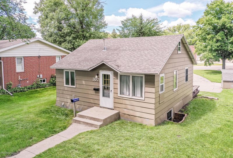 707 Friberg Ave, Fergus Falls, MN 56537