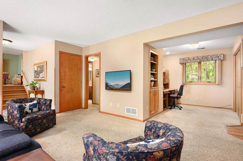 13221 Ferris Ave, Apple Valley, MN 55124