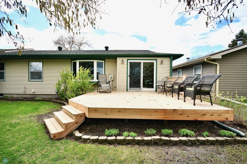 1214 19th St N, Moorhead, MN 56560