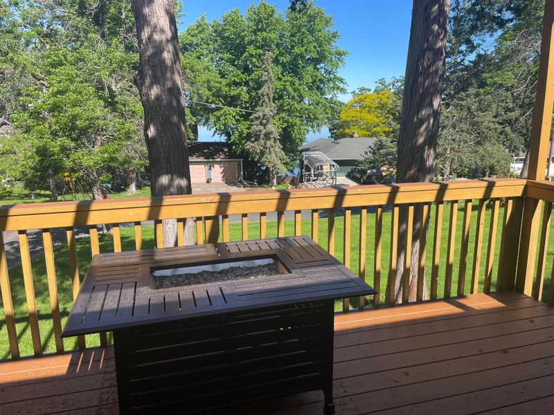 6238 Eagle Lake Dr, Osseo, MN 55369