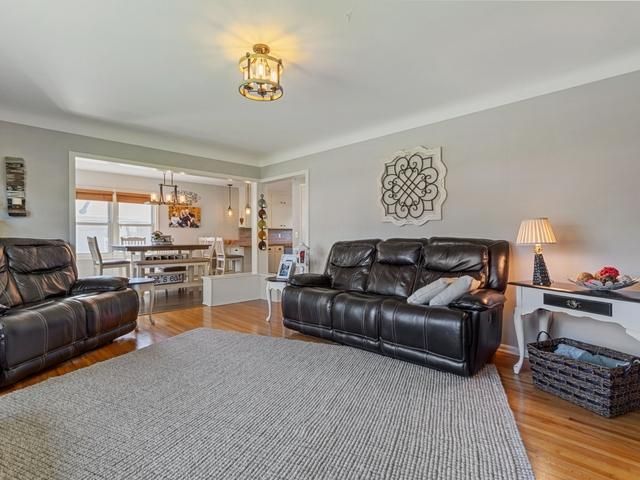 2900 Townview Ave NE, Saint Anthony, MN 55418