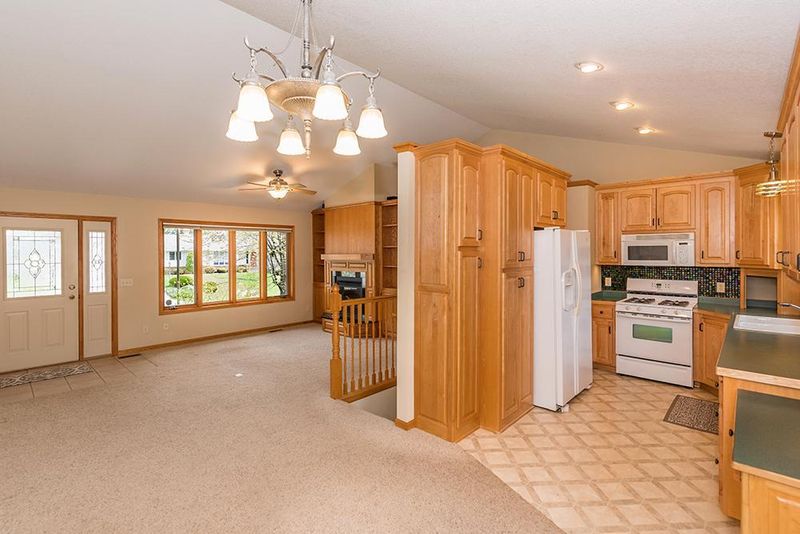 445 Tyrol Dr, Brainerd, MN 56401
