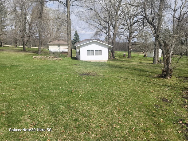 5802 90th St Nw, Pine Island, MN 55963