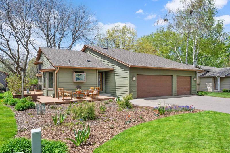 4243 Yorktown Dr, Eagan, MN 55123