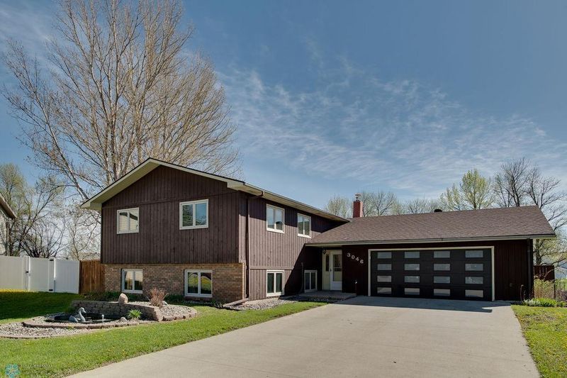 3046 14th Ave S, Moorhead, MN 56560