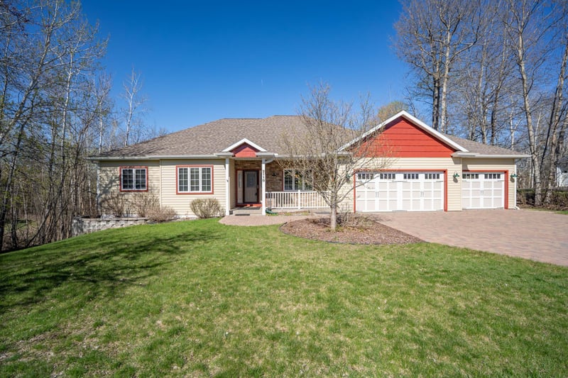 2110 Ponderosa Cir, Duluth, MN 55811
