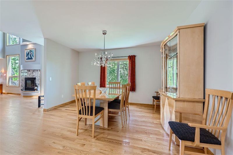 3990 Zanzibar Ln N, Minneapolis, MN 55446
