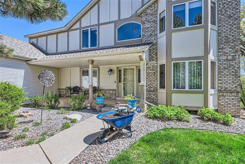 3990 Zanzibar Ln N, Minneapolis, MN 55446