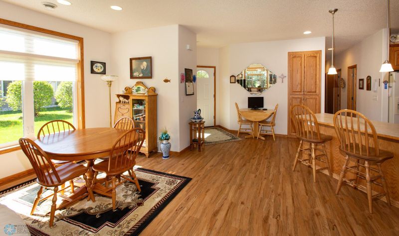 534 44th Ave S, Moorhead, MN 56560