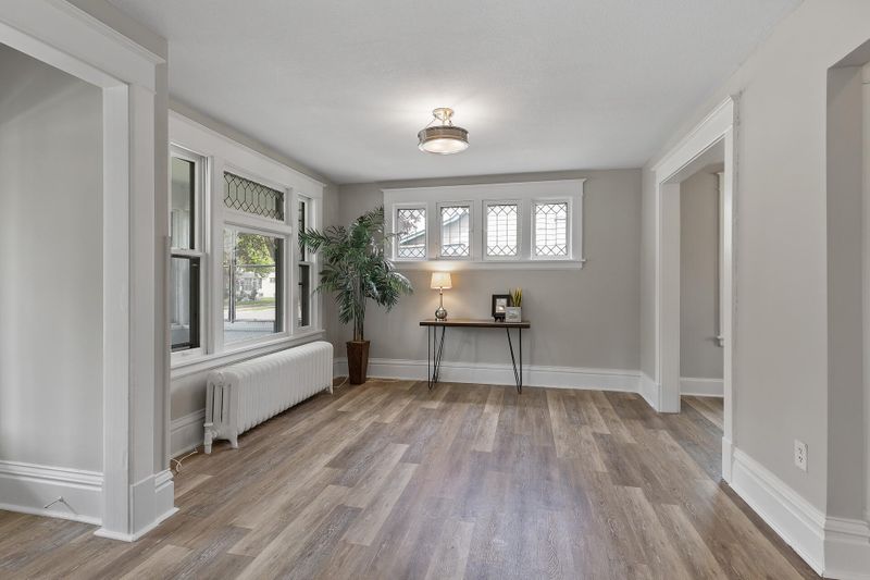 227 5th Ave S, South Saint Paul, MN 55075