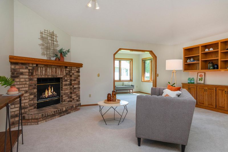 1079 Serene Ct, Shoreview, MN 55126