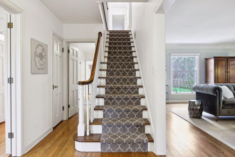 4120 Sunnyside Rd, Edina, MN 55424