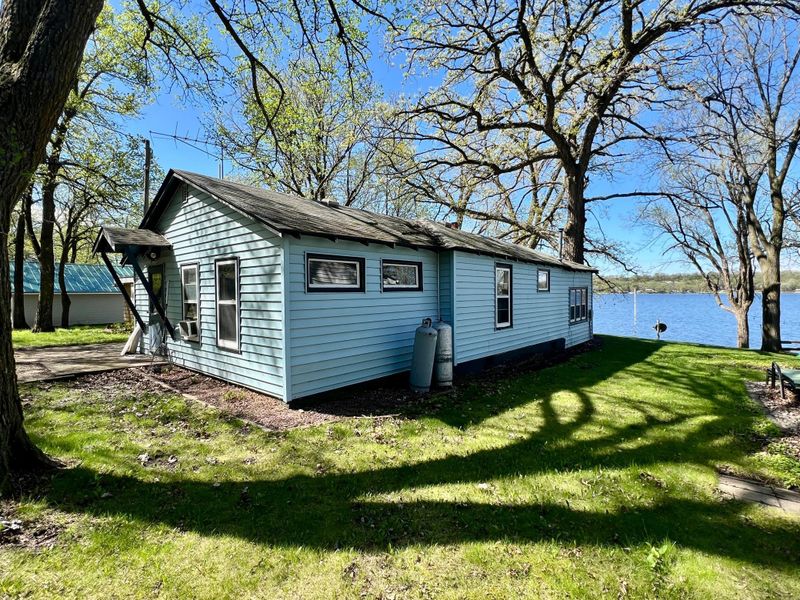 30531 Bonanza Rd, Beardsley, MN 56211