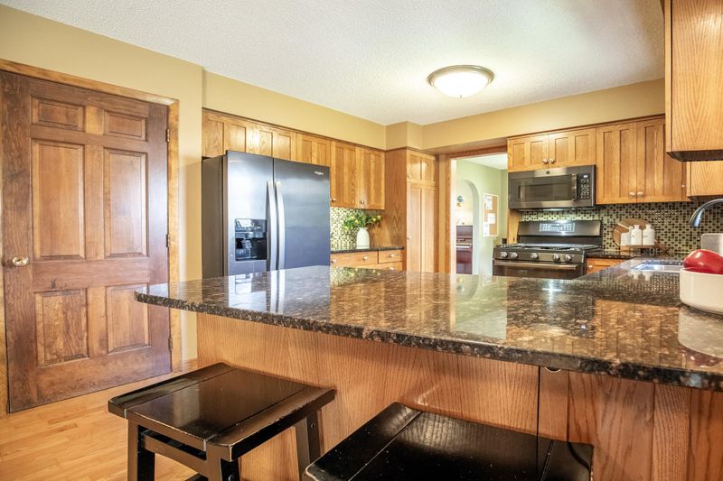 7444 Peony Ln N, Maple Grove, MN 55311