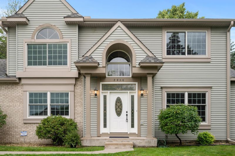 2430 Lansing Ave N, Lake Elmo, MN 55042