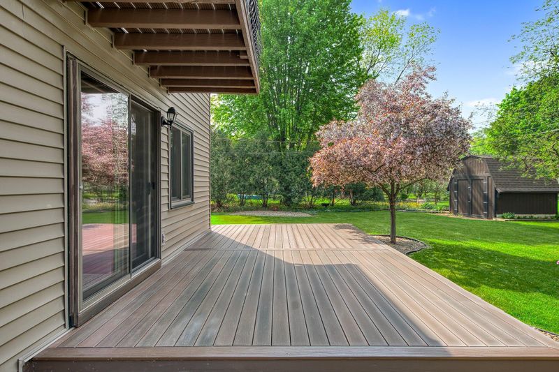976 Cortland Dr S, Apple Valley, MN 55124