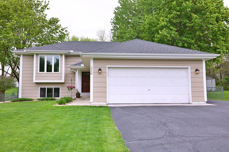 3938 156th St W, Rosemount, MN 55068