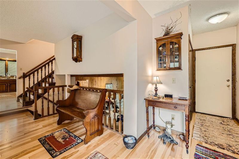 8616 Hiawatha Ave, Eden Prairie, MN 55347